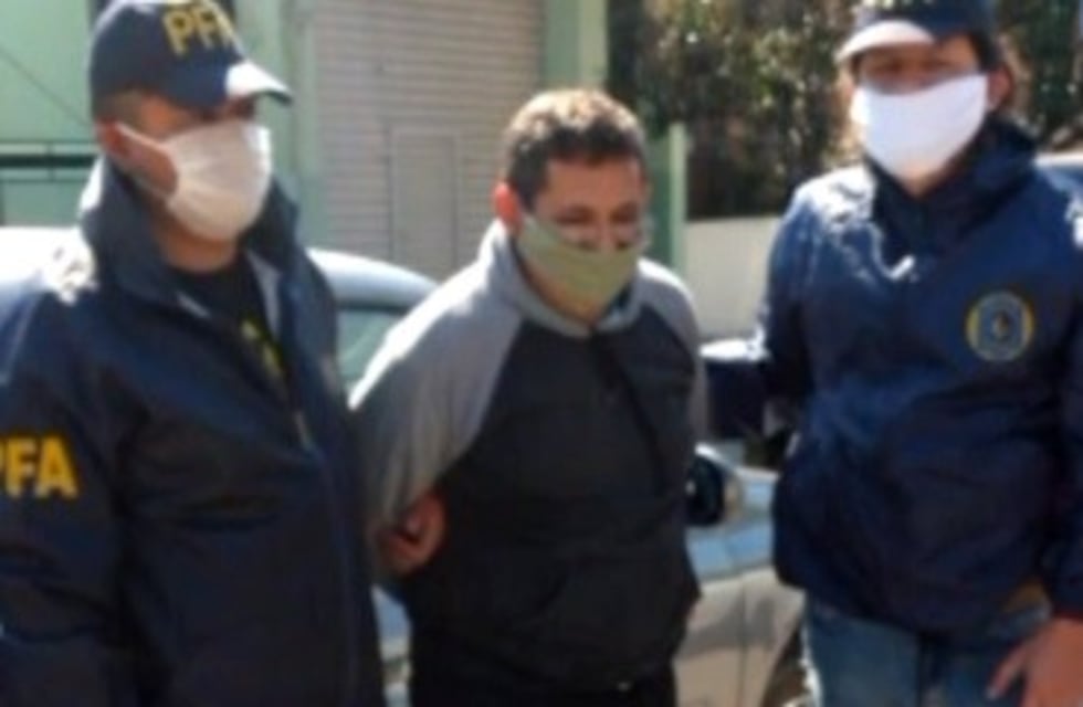 Detuvieron en Isidro Casanova a un condenado por prender fuego y matar a dos hombres en Entre Ríos