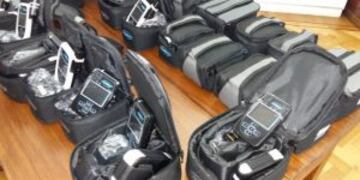 Algunas pulseras electru00f3nicas ya fueron entregadas a vu00edctimas de violencia.