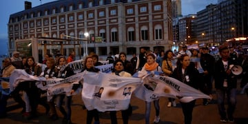 Submarino ARA San Juan: familiares de los 44 tripulantes se movilizaron en Mar del Plata\u002E (Foto: AP Photo/Vicente Robles)