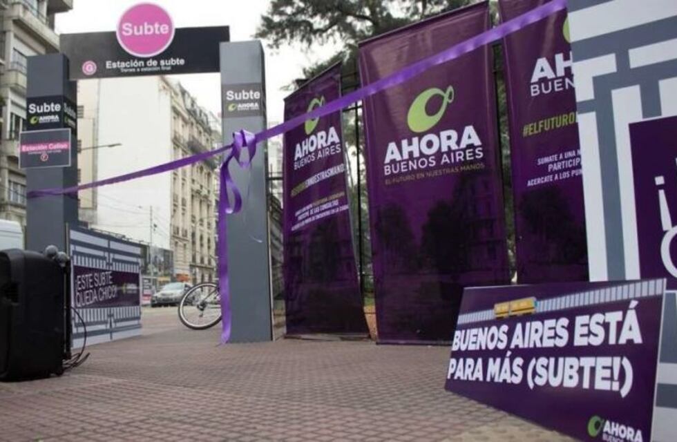 Simularon dos estaciones de subte para reclamar obras