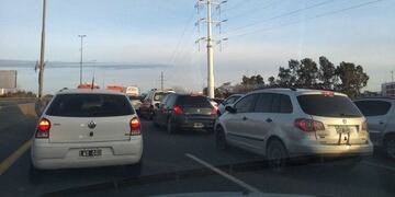 Demoras en Autopista La Plata-Buenos Aires por accidente fatal
