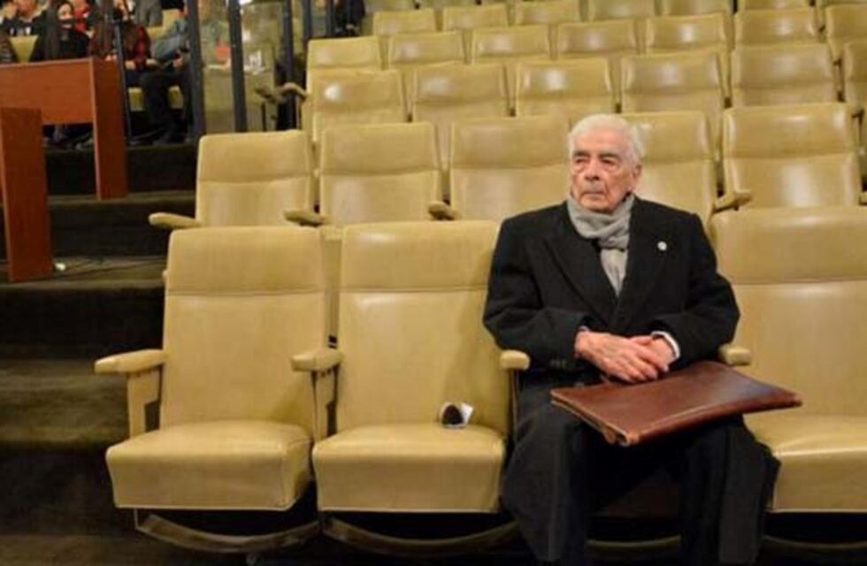 Murió Menéndez y en las redes se volvió tendencia