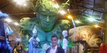 Gustavo Garzón en el Museo del carnaval de Gualeguaychú\nCrédito: Museo Carnaval