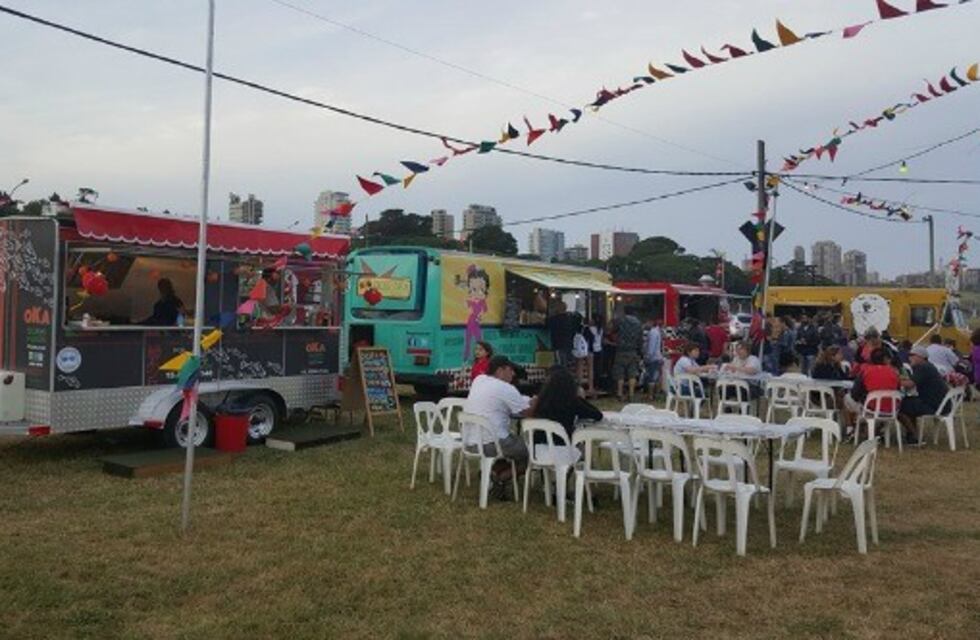 Impulsan la creación de un paseo de Food Trucks en Parque Camet