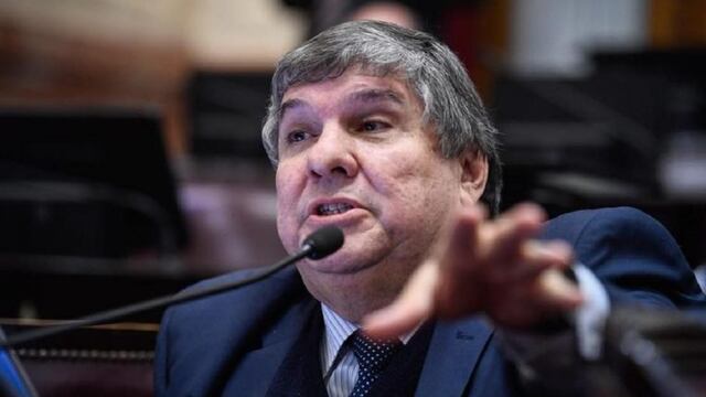 José Mayans en el Senado.
