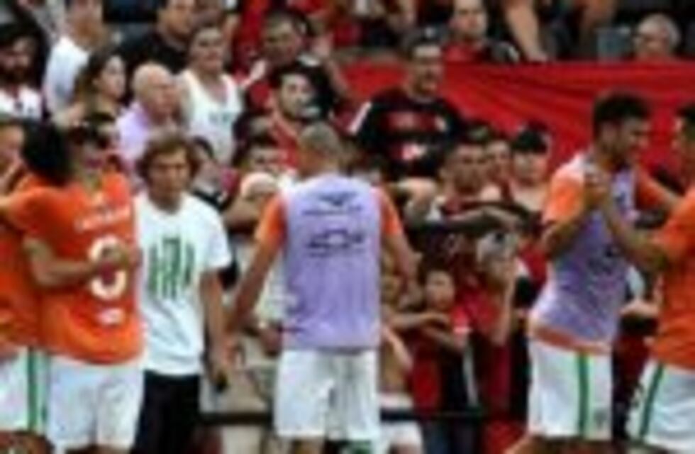 Newell's perdió 2-0 ante Banfield y dejó pasar la chance de quedar puntero
