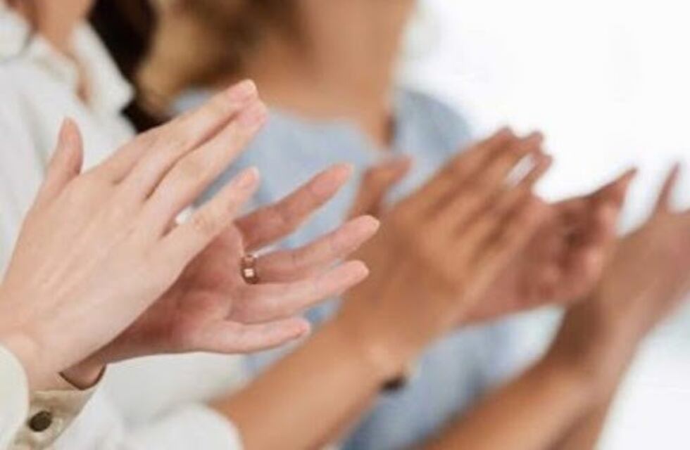 Vecinos alientan al personal del Hospital Tagarelli con emotivos mensajes