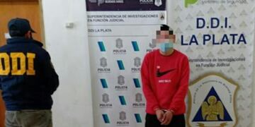 Un joven de 24 años fue detenido en La Plata por abusar sexualmente de su prima de 9 años (Web)