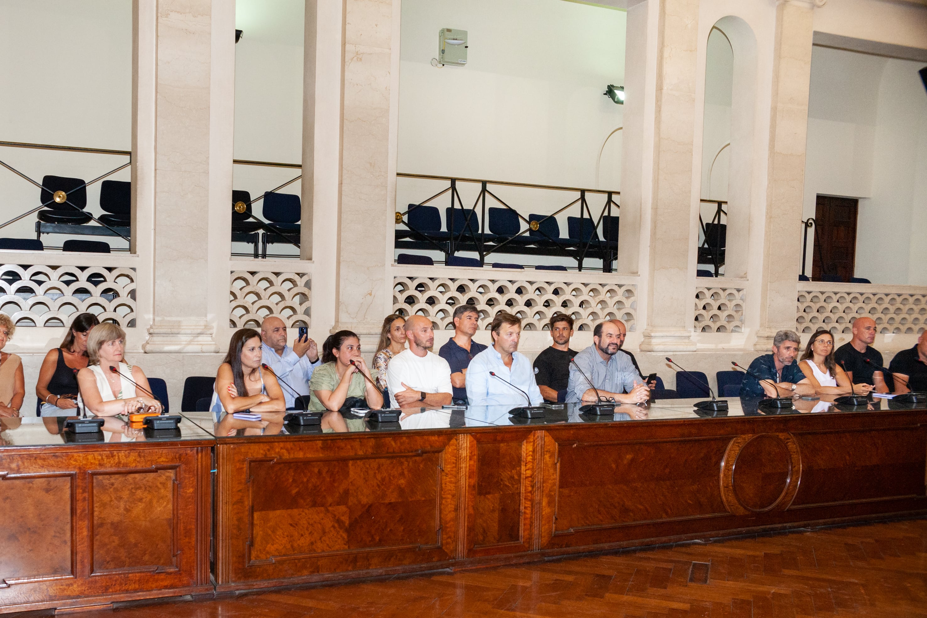 Cinco años de Vía Paraná: capacitación sobre comunicación inteligente e inteligencia artificial en la UNL