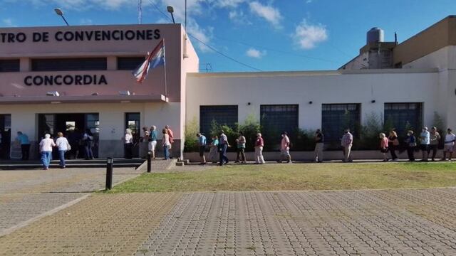 Jornada de vacunación masiva en Concordia.