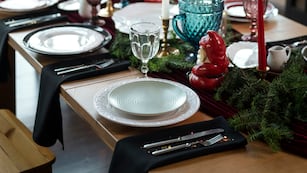 Dónde armar la mesa navideña. (Freepik)