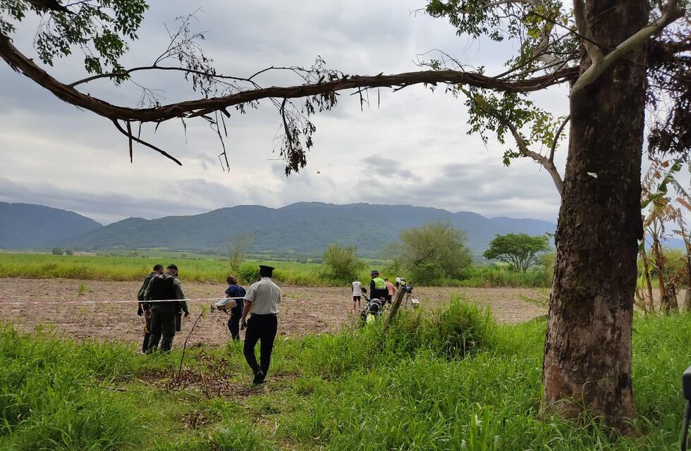 Encontraron muerto a un joven en una finca en Lules