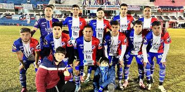 Rosario cayó como local ante Tiro Federal y se aleja del N° 1. (Foto: Fútbol de Punta).