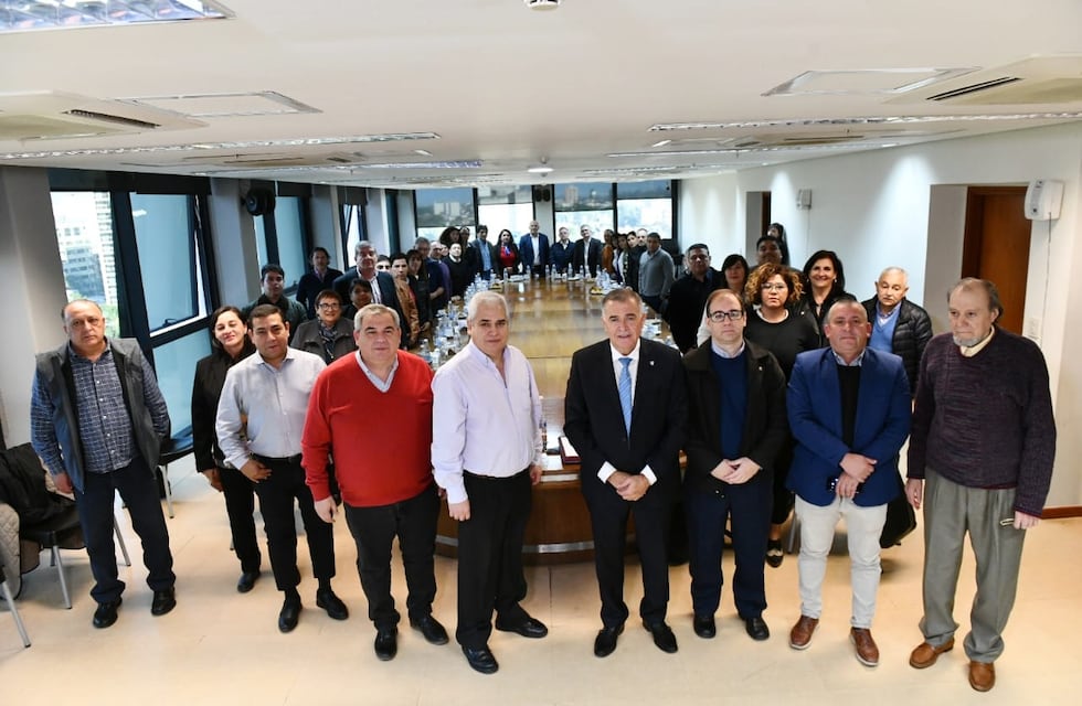 Jaldo con gremios docentes: “Tenemos que tratar de buscar un presentismo pleno”
