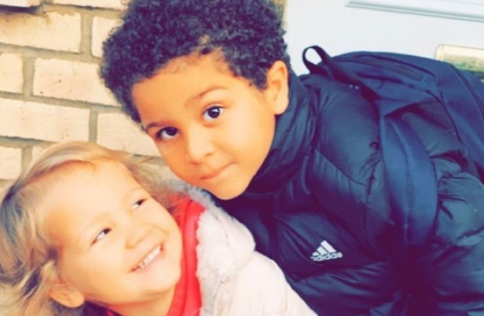 Tiene cuatro años y salvó a su hermana de dos gracias a clases de primeros auxilios