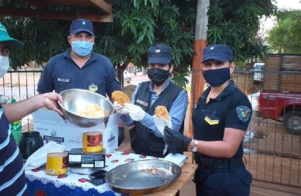 Policías solidarios entregaron alimentos a merenderos de Iguazú