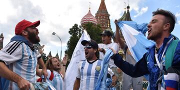 Los fanáticos argentinos que coparon Rusia 2018 ahora van por el sueño de estar presentes en Qatar 2022.