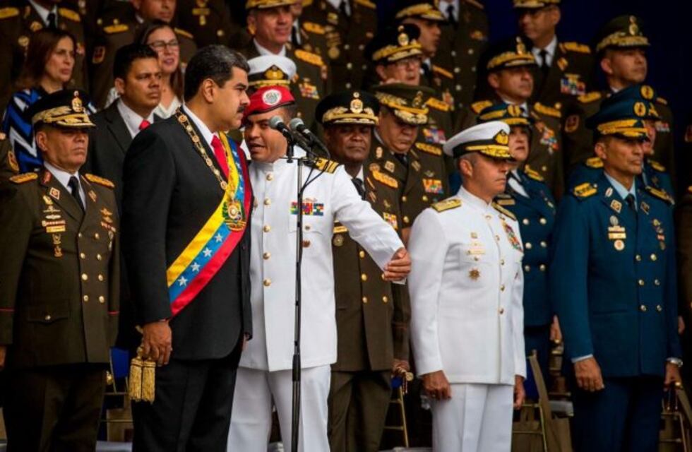 Hubo un atentado contra Nicolás Maduro durante un acto militar