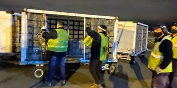 El avión de la familia Messi fue empleado para le traslado de los respiradores. (@mauroyasprizza)