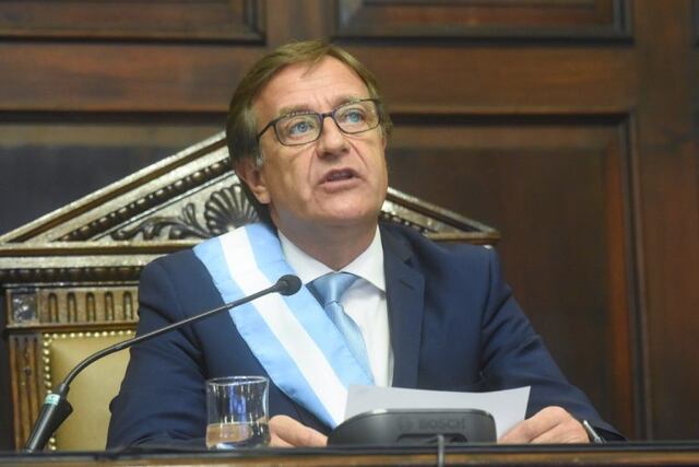 Rodolfo Suarez en la apertura de Asamblea Legislativa 2020.