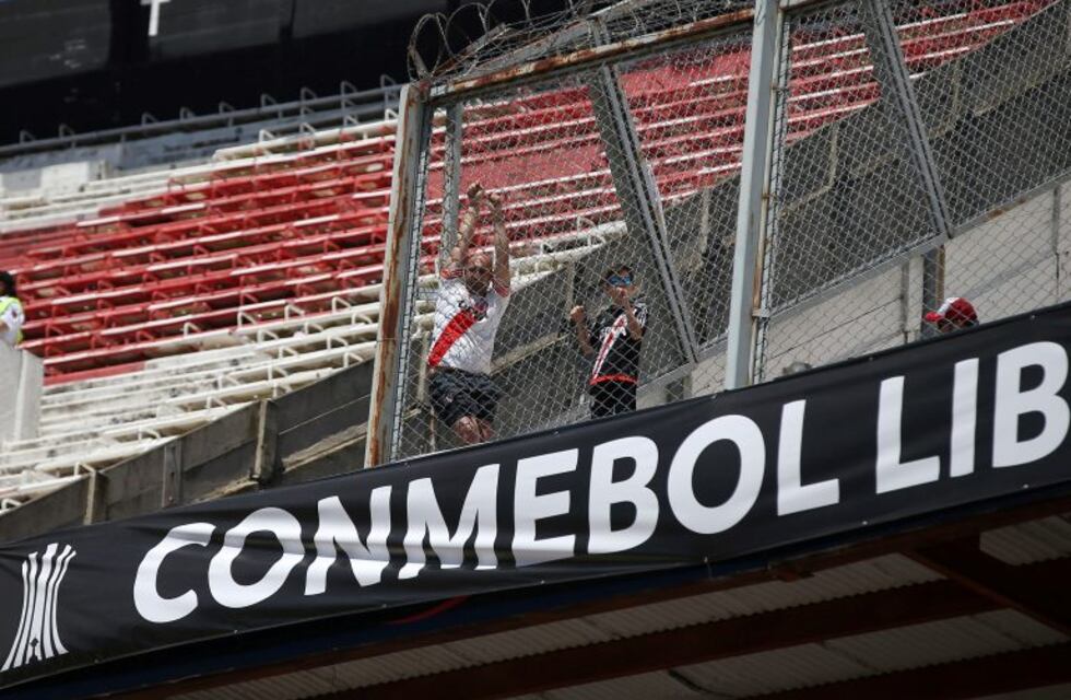 La Conmebol postergó a final de la Libertadores entre River y Boca