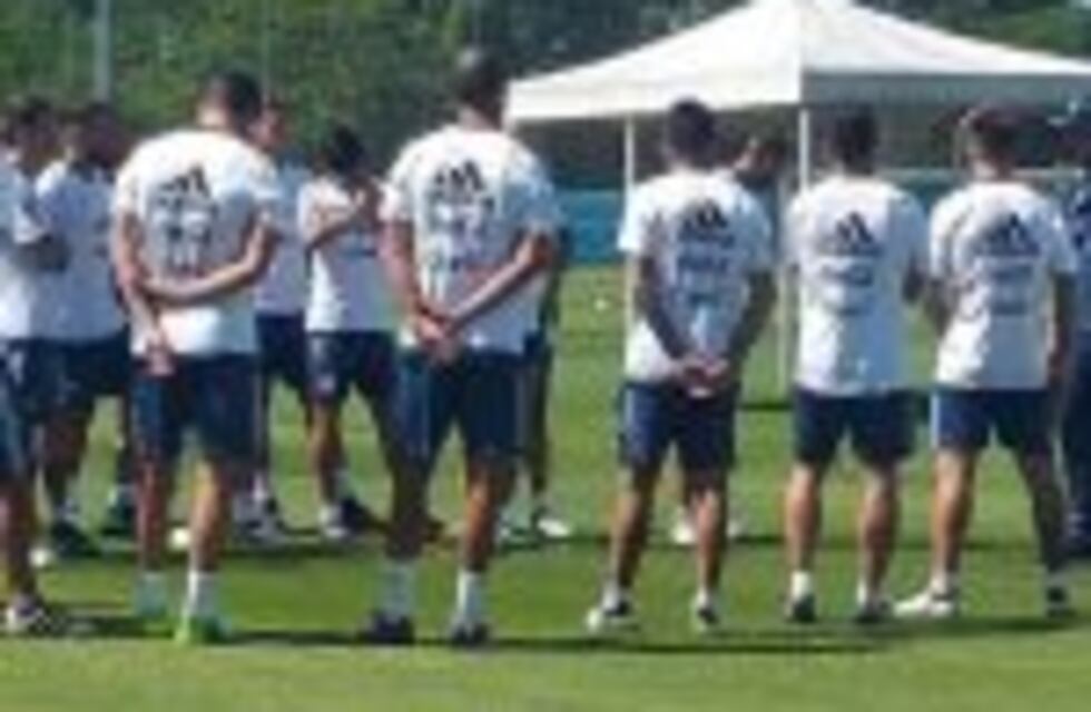 La Selección se entrenó a puertas cerradas pensando en el duelo con Colombia