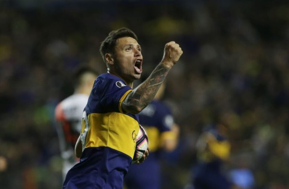 Mauro Zárate arregló su contrato y seguirá en Boca