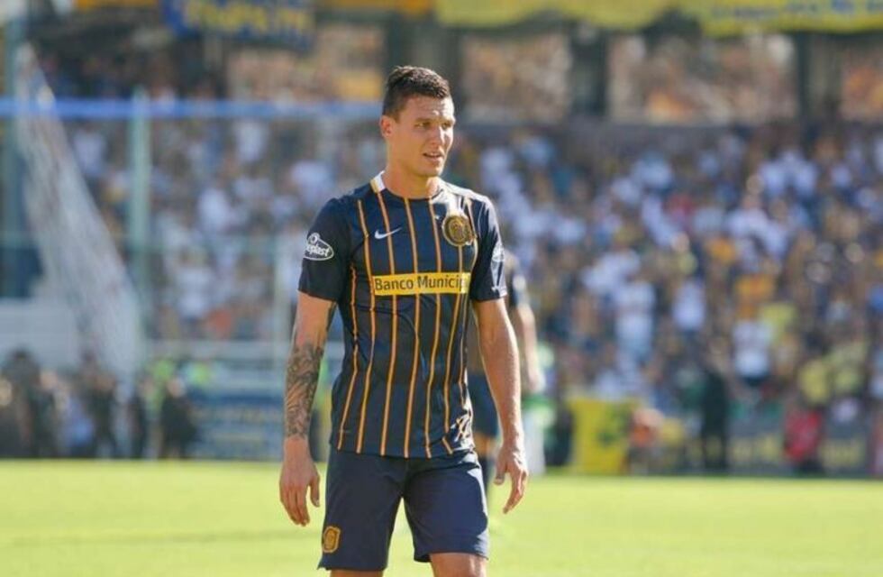 Gremio hizo una oferta por Musto pero Central pretende más dinero