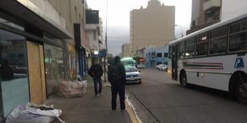 Hombre golpeado en pleno centro\u002E