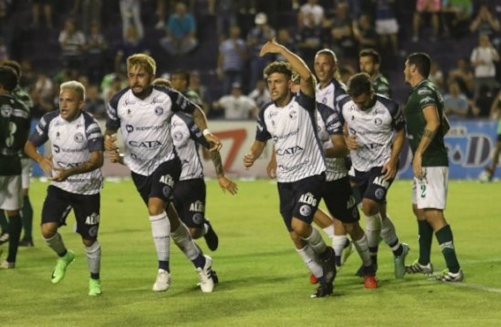 La Lepra ganó con Pablo De Muner en el banco