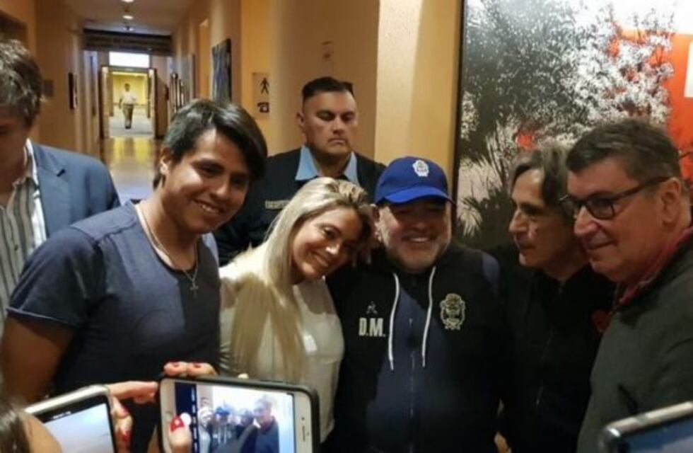 Maradona y los Valencia, el reencuentro