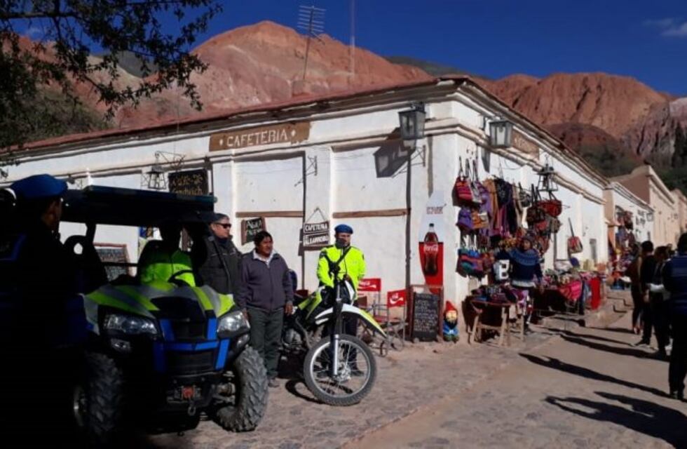 Marcó presencia el cuerpo de Policía Turística en los destinos más visitados