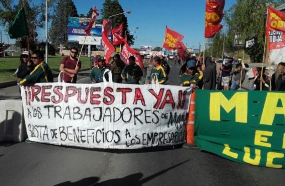 Trabajadores de MAM realizan un corte total en los puentes