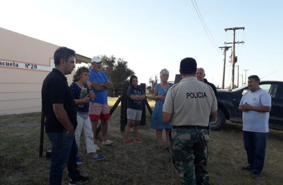 Balneario Los Ángeles: Protección Ciudadana brinda respuestas a inquietudes de vecinos