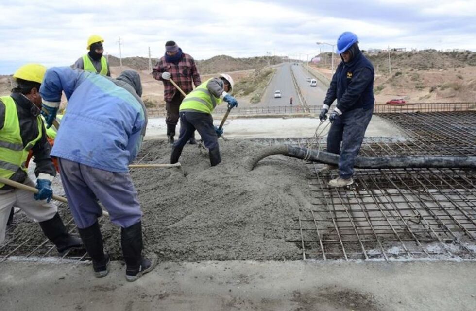 Nación ratificó que la obra del tercer puente se termina antes de fin de año y la multitrocha pasará a manos del municipio