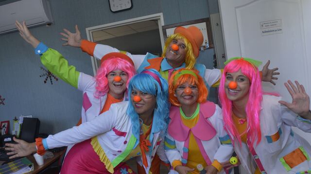 Los payamédicos son quienes contagian amor y alegría a los niños internados en los hospitales.