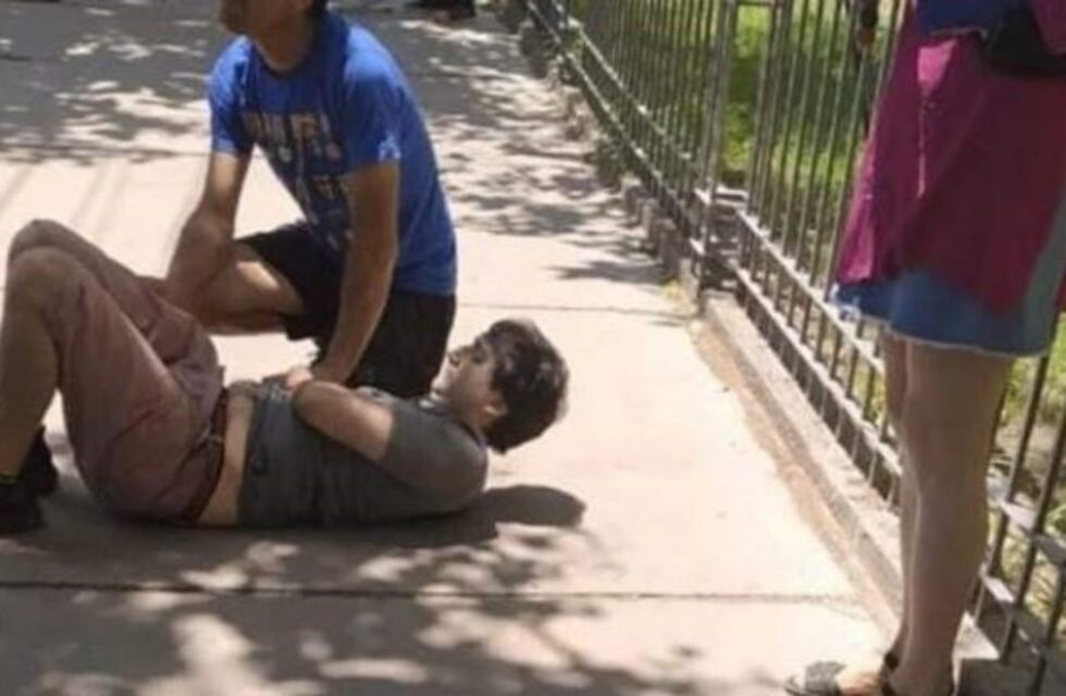 Vecinos persiguieron y atraparon a un degenerado