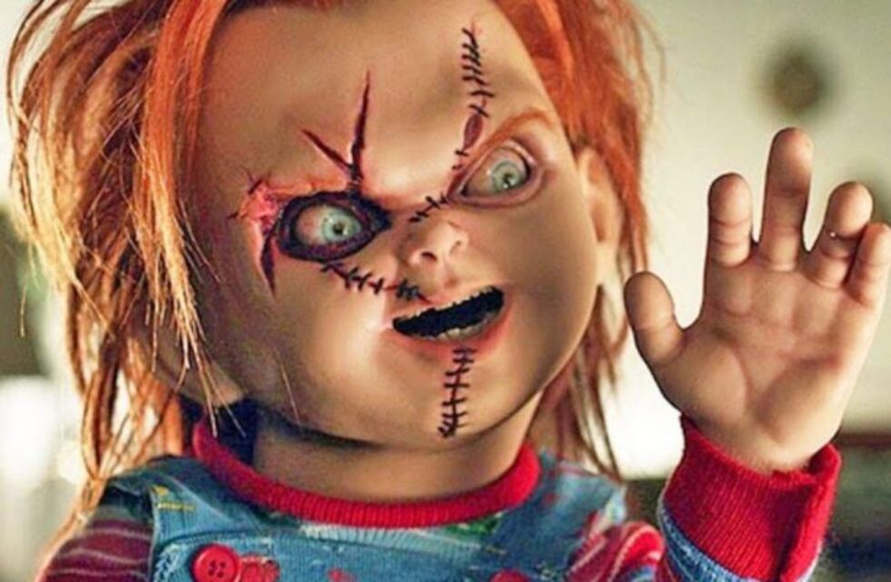 El gracioso video de un bulldog francés al creerse que es Chucky