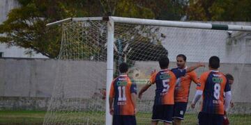 Regatas vs Defensores