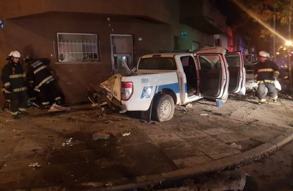 Dos patrulleros chocaron entre si durante una persecución en Barracas