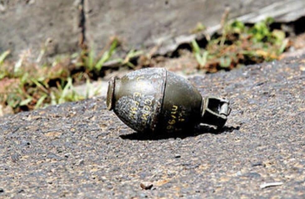 Llevaba una granada y cocaína en su riñonera