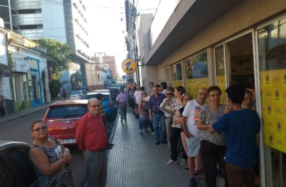 Se normalizó el servicio del Banco de Corrientes