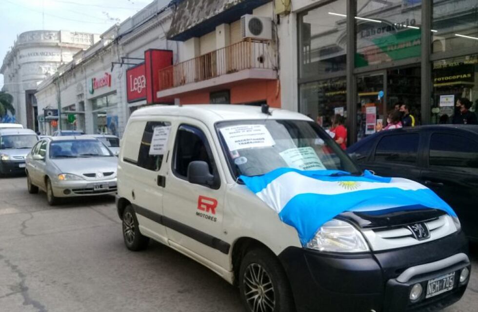 Conflicto comercial: el ejecutivo se reunió con el CDCI tras la movilización