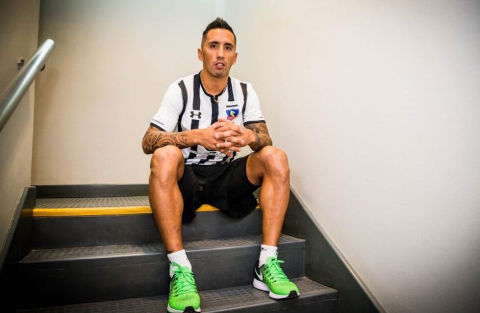 Lucas Barrios será refuerzo de Gimnasia y Esgrima La Plata