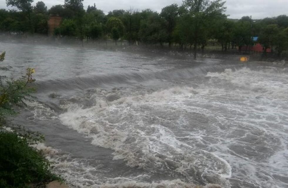Alerta por crecida de los ríos serranos