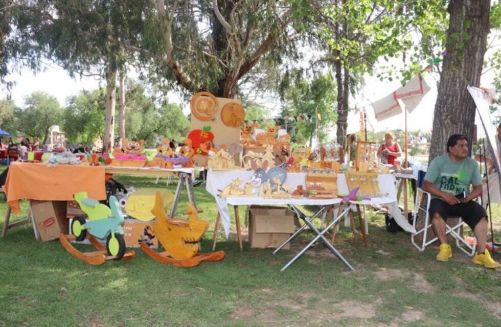 Más de 50 familias participaron de la primera feria barrial en Carlos Paz