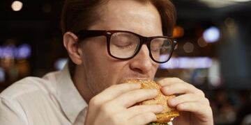 Los horarios en que comemos afectan a nuestro cuerpo tanto como la cantidad y calidad de los alimentos