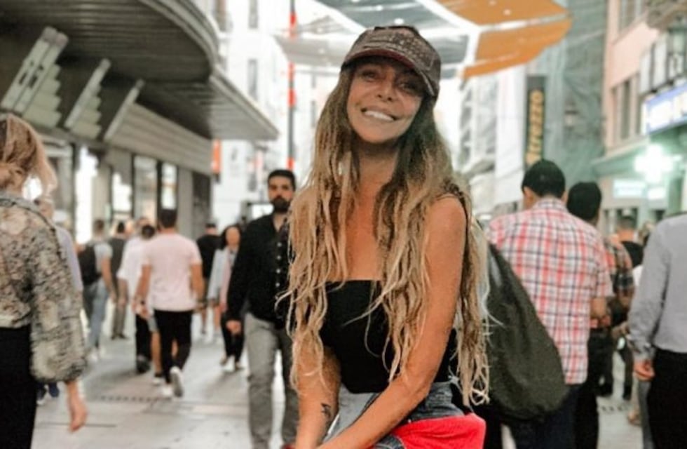 Mónica Ayos posó con una diminuta bikini e infartó a sus seguidores