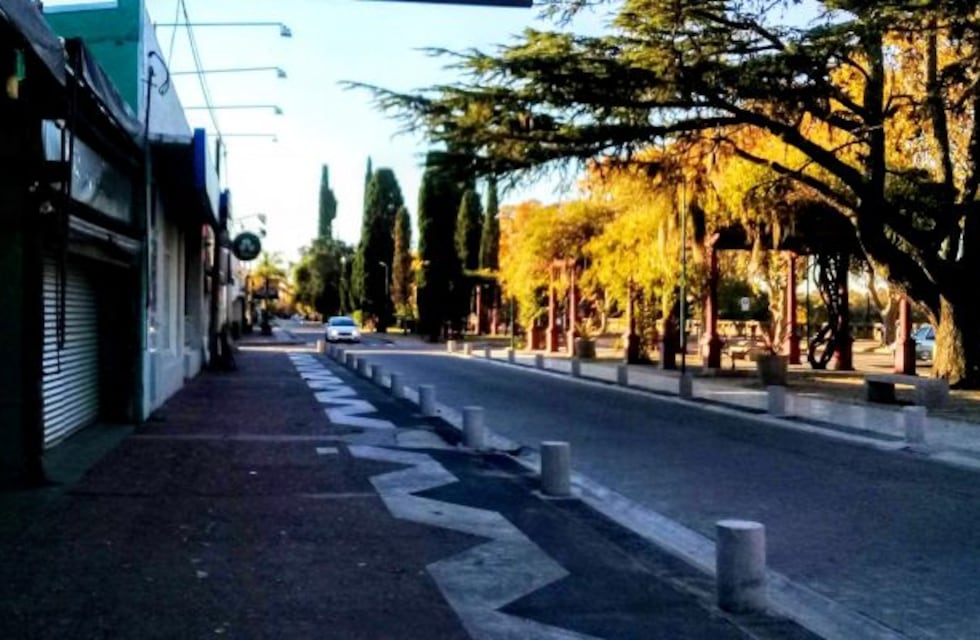 Cuáles son las actividades comerciales permitidas para atender al público en Gualeguaychú