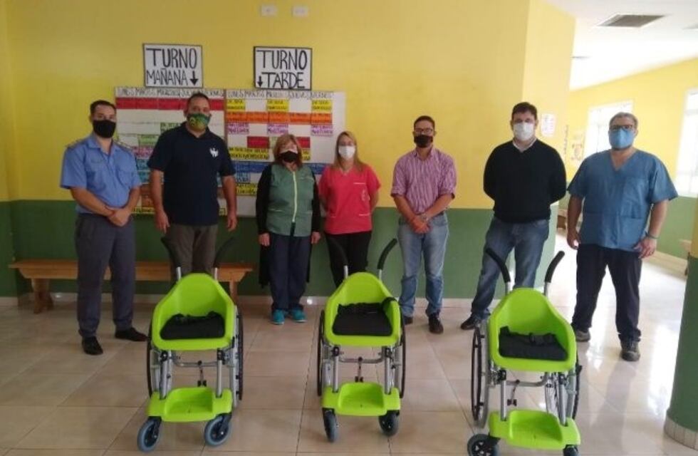 Los internos de Eldorado que integran "Los Toros" realizaron sillas de ruedas